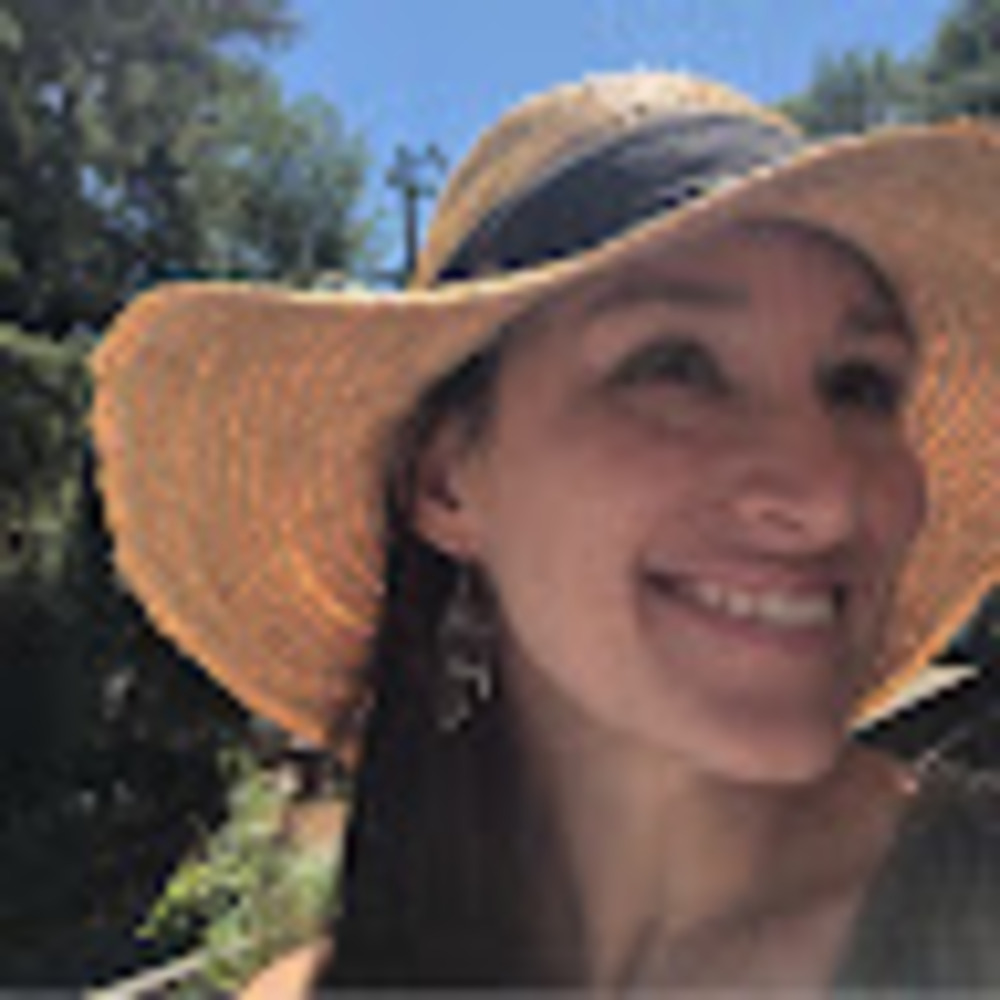 Meet your Posher, Alyson